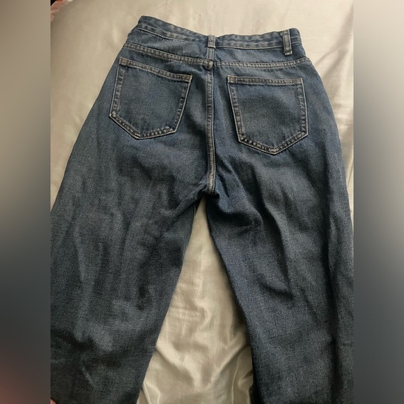 JEANS - Picture 2 of 4